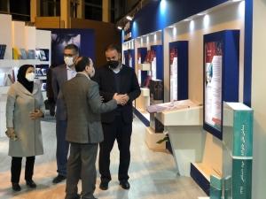 بازدید مدیر عامل منطقه ویژه اقتصادی پیام از نمایشگاه دستاوردهای جهاد دانشگاهی