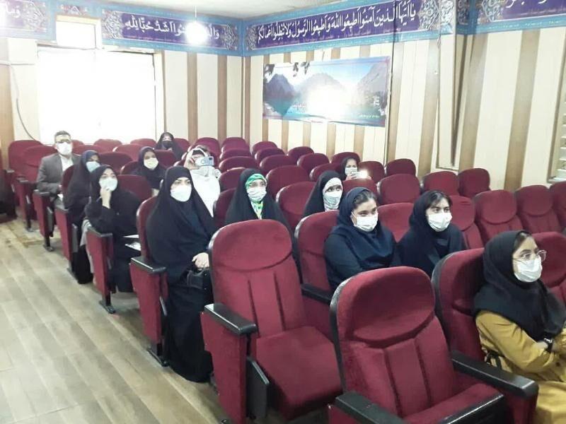برگزاری کرسی‌های آزاد اندیشی تابستانه در مدارس سمپاد البرز کلید خورد