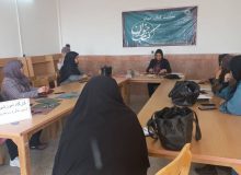 کارگاه آموزش تزیین شال و روسری در کتابخانه روستایی هیو