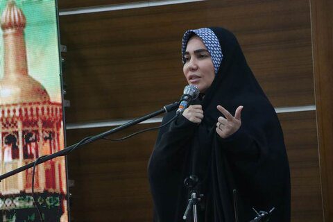 مهربانی کارکنان آرامستان‌ها سکوت سرد سنگ‌ها را شکسته است