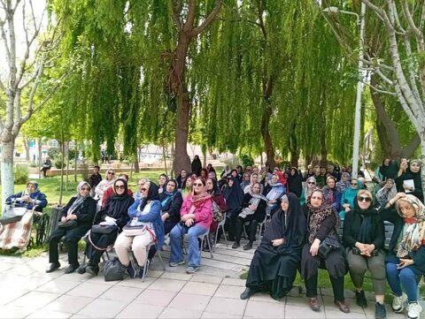 اجتماع شاد سالمندان در جشن‌های “دوشنبه‌های سالمندی”