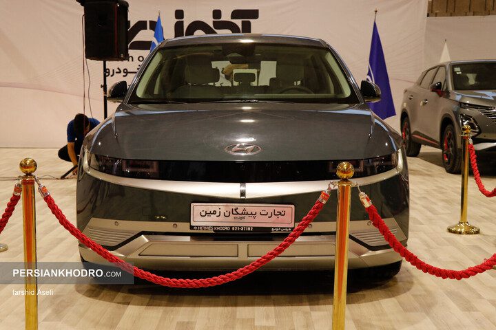 خودرو هیوندای آیونیک