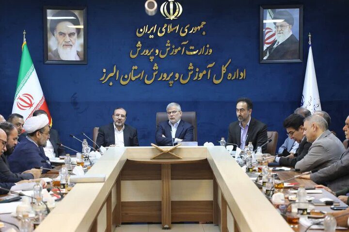 طرح راه‌اندازی کافه معلم کلید خورد