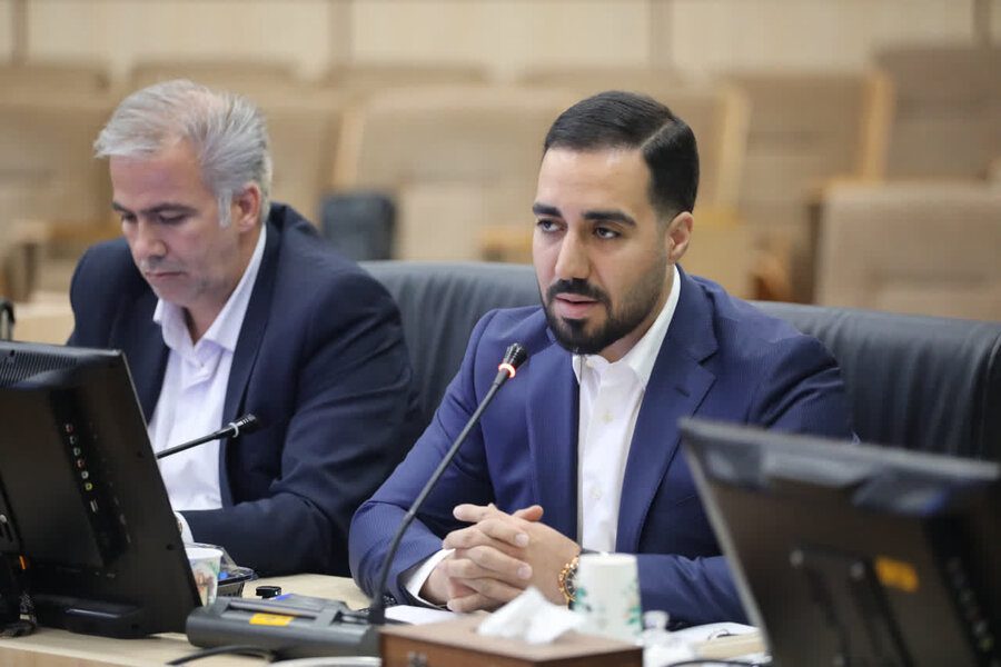 نام مدیر کل ارتباطات شهرداری کرج در صدر مدیران برتر استان قرار گرفت