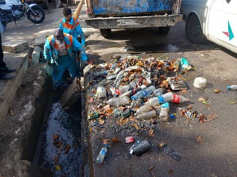 لایروبی مستمر منهولها و انهار/ شهر آماده استقبال از بارانهای پاییزی شد