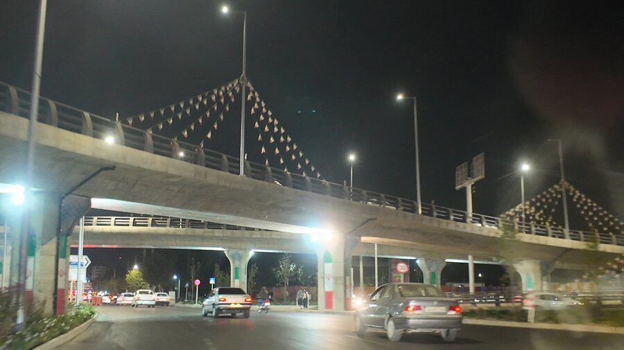 پروژهی گستردهی نوسازی روشنایی معابر کرج اجرا شد