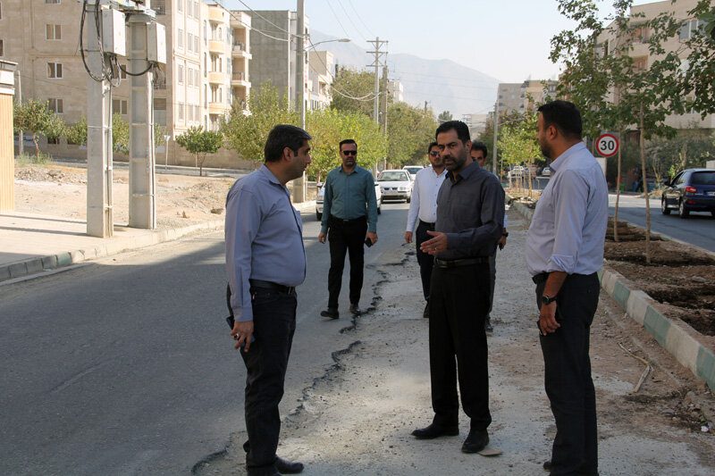 تداوم عملیات اجرایی پروژه جمعآوری آبهای سطحی در خیابان شبنم ۷