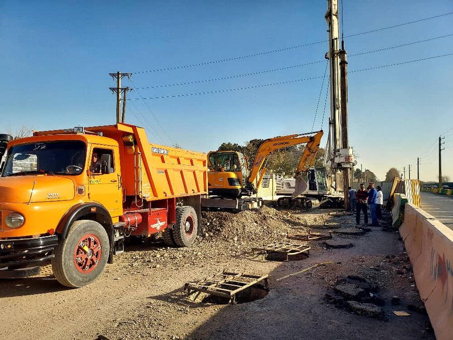 عملیات عمرانی در پروژه تقاطع غیرهمسطح شیخآباد کرج در جریان است