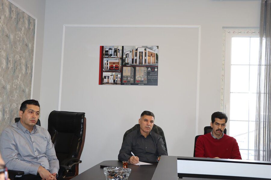 نشست تخصصی سازمان آتشنشانی کرج با سازندگان/ارتقای استانداردهای ایمنی در ساختوساز