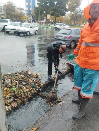 لایروبی گسترده جویها و انهار منطقه ۷ انجام شد