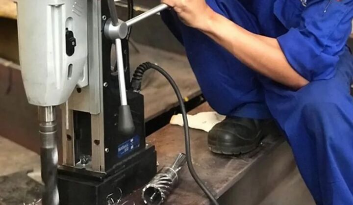 تکمیل ۲۲ طرح صنعتی بزرگ در البرز