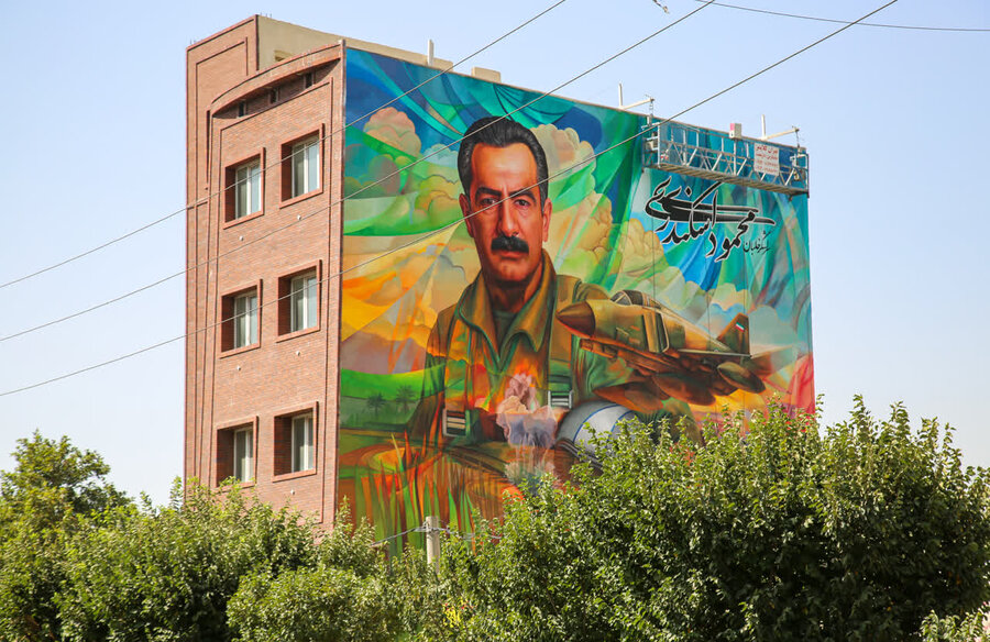 دیوارنگاره یادبود "خلبان محمود اسکندری" کاندید برترین نقاشی دیواری جهان شد