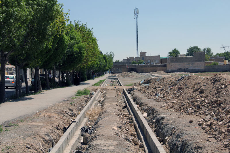 بهسازی خیابان پنجم غربی آق تپه سرعت گرفت