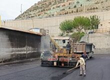 عملیات آسفالت سکوی انتقال زباله خلج‌آباد تکمیل شد