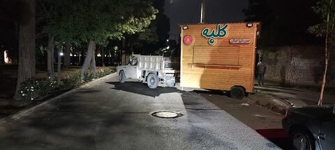 طرح ساماندهی مشاغل سیار در بلوارهای ۱۰۰ و ۱۱۱ کرج اجرا شد