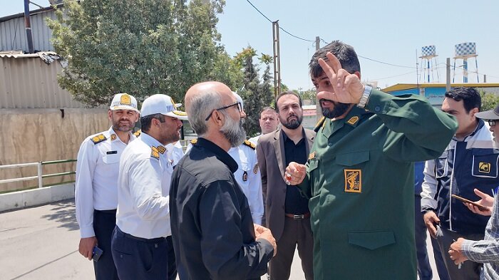 بازدید میدانی مدیر منطقه ۲ کرج برای هماهنگی برگزاری مراسم وداع و تشییع قائد شهید انقلاب اسلامی