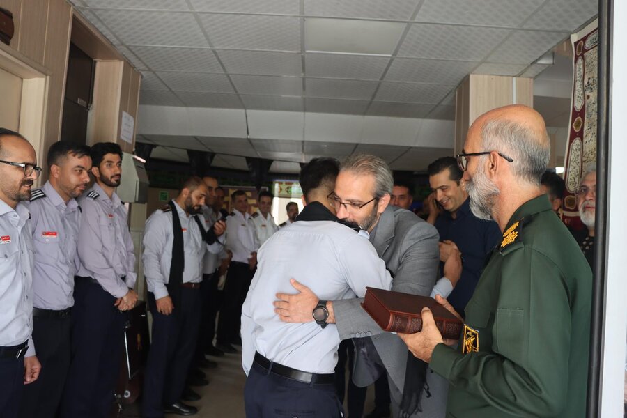 خادمان ایمنی شهر کرج به مرز مهران اعزام شدند