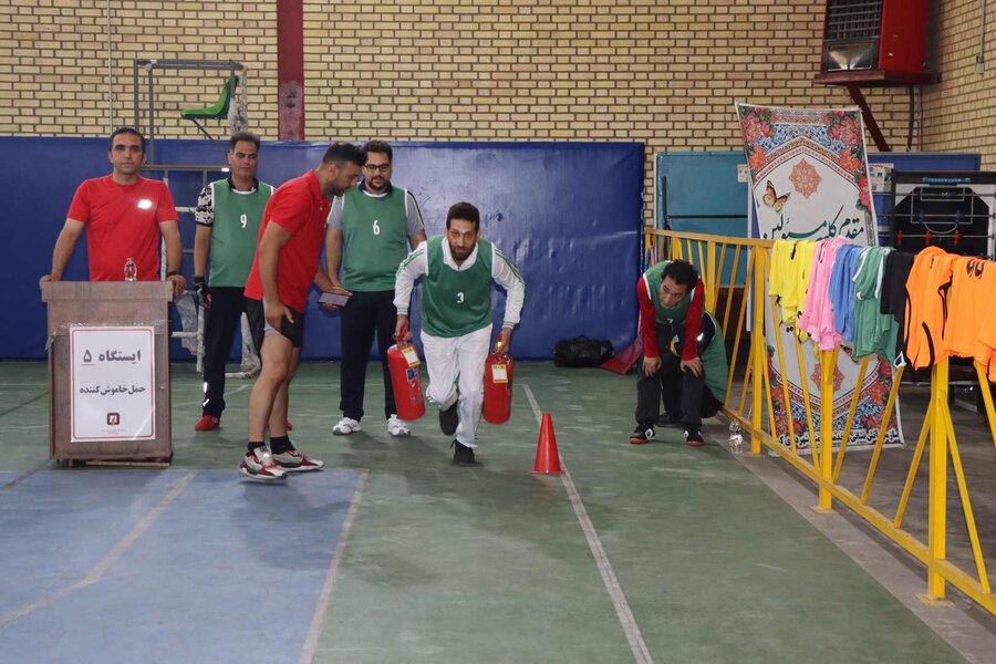 آزمون عملی تکمیل ظرفیت استخدام آتشنشانی کرج برگزار شد