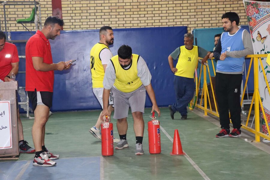 آزمون عملی تکمیل ظرفیت استخدام آتشنشانی کرج برگزار شد