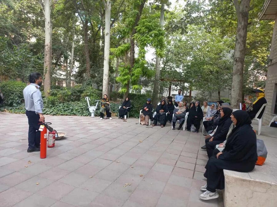 اصول ایمنی و مقابله با حوادث در ۱۱ فرهنگسرای کرج آموزش داده شد