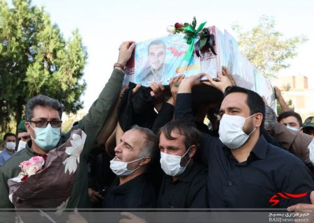 تشییع پیکر شهید مدافع حرم «محمد اینانلو» در کرج