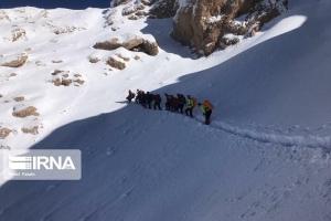 ۲ تیم امدادی البرز برای عملیات نجات ۱۶ طبیعت گرد به قزوین اعزام شدند