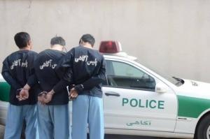 دستگیری باند سارقان موبایل قاپ در کرج