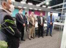 بازدید معاون وزیر ارتباطات و مدیر عامل پیام از کارخانه نوآوری آزادی