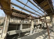تخریب سقف غیر مجاز در حال احداث در منطقه یک