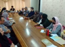 برگزاری نشست هفتگی انجمن ادبی عصر جدید در هشتگرد