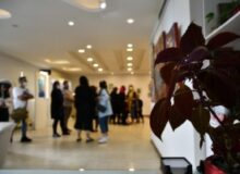 گالری ماه زاد میزبان نمایشگاه آثار هنرآموزان و هنرجویان هنرستان مهرآئین