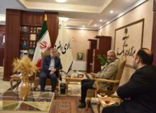 دیدار پدر شهید حججی با استاندار البرز