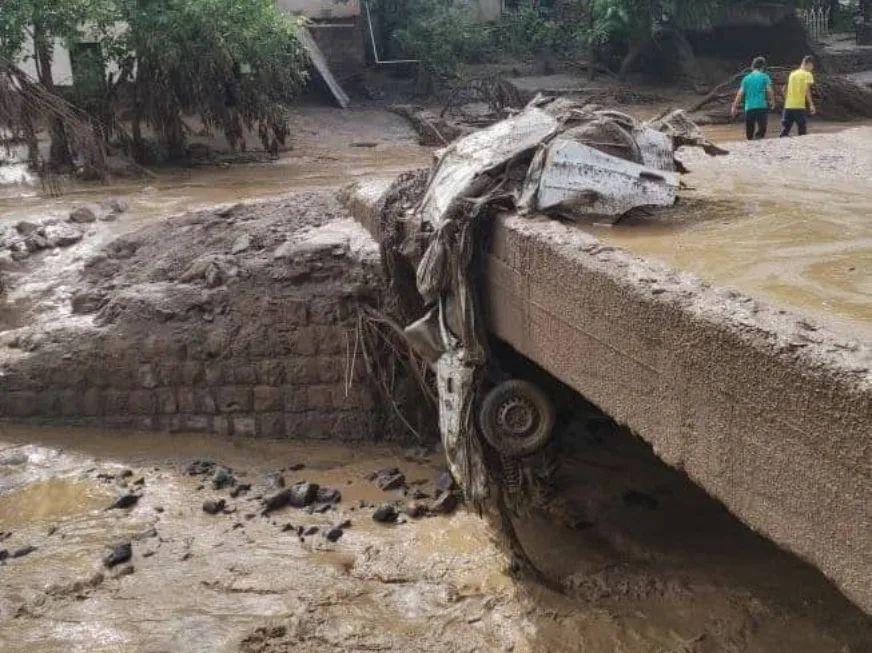 ۷۰ خودرو طعمه سیل طالقان شدند