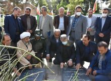استاندار البرز به مقام شامخ شهدا در ساوجبلاغ ادای احترام کرد