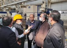 تلاش های مجاهدانه صنعتگران در شرایط سخت کنونی قابل ستایش است