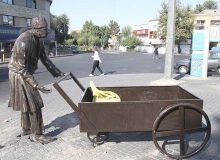 اِلمان «پیرمرد گل فروش» به شهر بازگشت