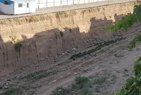 گود «ناصر بخت» محصور می‌شود