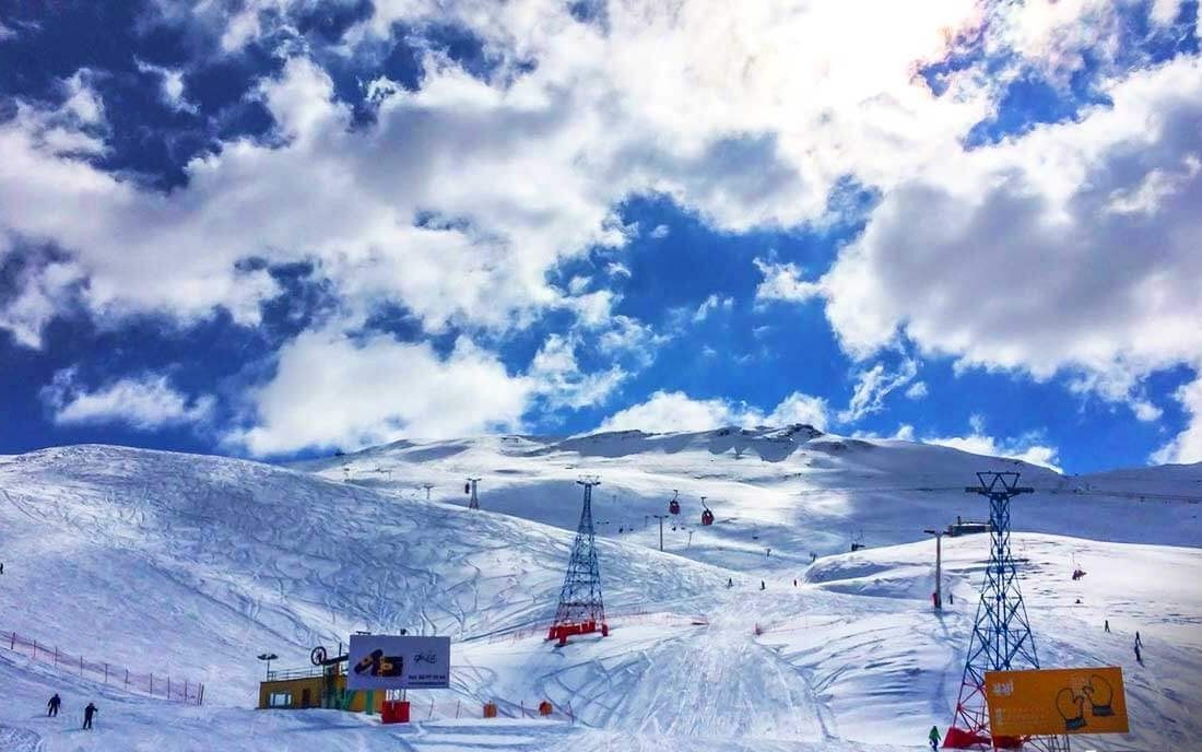 چراغ قطب گردشگری جاده چالوس، پیست برفی دیزین روشن شود