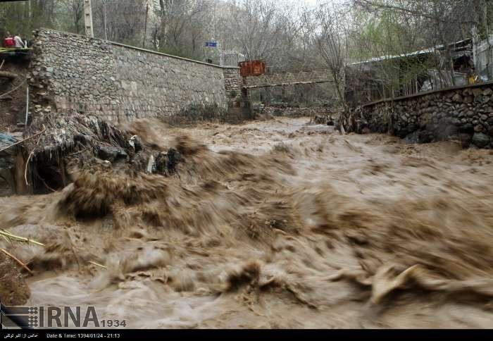 گردشگران در حاشیه رودخانه های البرز توقف نکنند