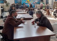 برگزاری میز خدمت اداره بنیاد شهید و امور ایثارگران شهرستان چهارباغ در مصلی نمازجمعه
