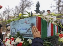مادران چشم انتظار به استقبال شهید گمنام آمدند