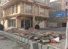 اجرای عملیات جدولگذاری و هدایت آبهای سطحی در منطقه ۲ شهرداری فردیس