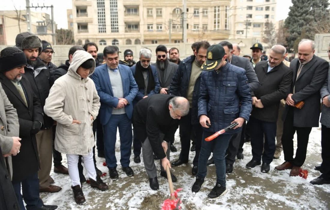 عملیات اجرایی ساخت یک مدرسه در فردیس با حضور استاندار البرز آغاز شد