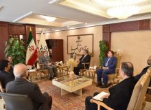 نشست معاون وزیر راه و شهر سازی با استاندار و رئیس دانشگاه علوم پزشکی البرز