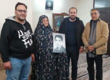 دیدار مدیرکل دفتر امور اجتماعی استانداری البرز با مادر گرامی شهید والامقام «غلامرضا جراح زاده»