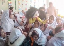حضورکتابخانه سیار کانون البرز در ویژه برنامه «یک روز بدون کیف»
