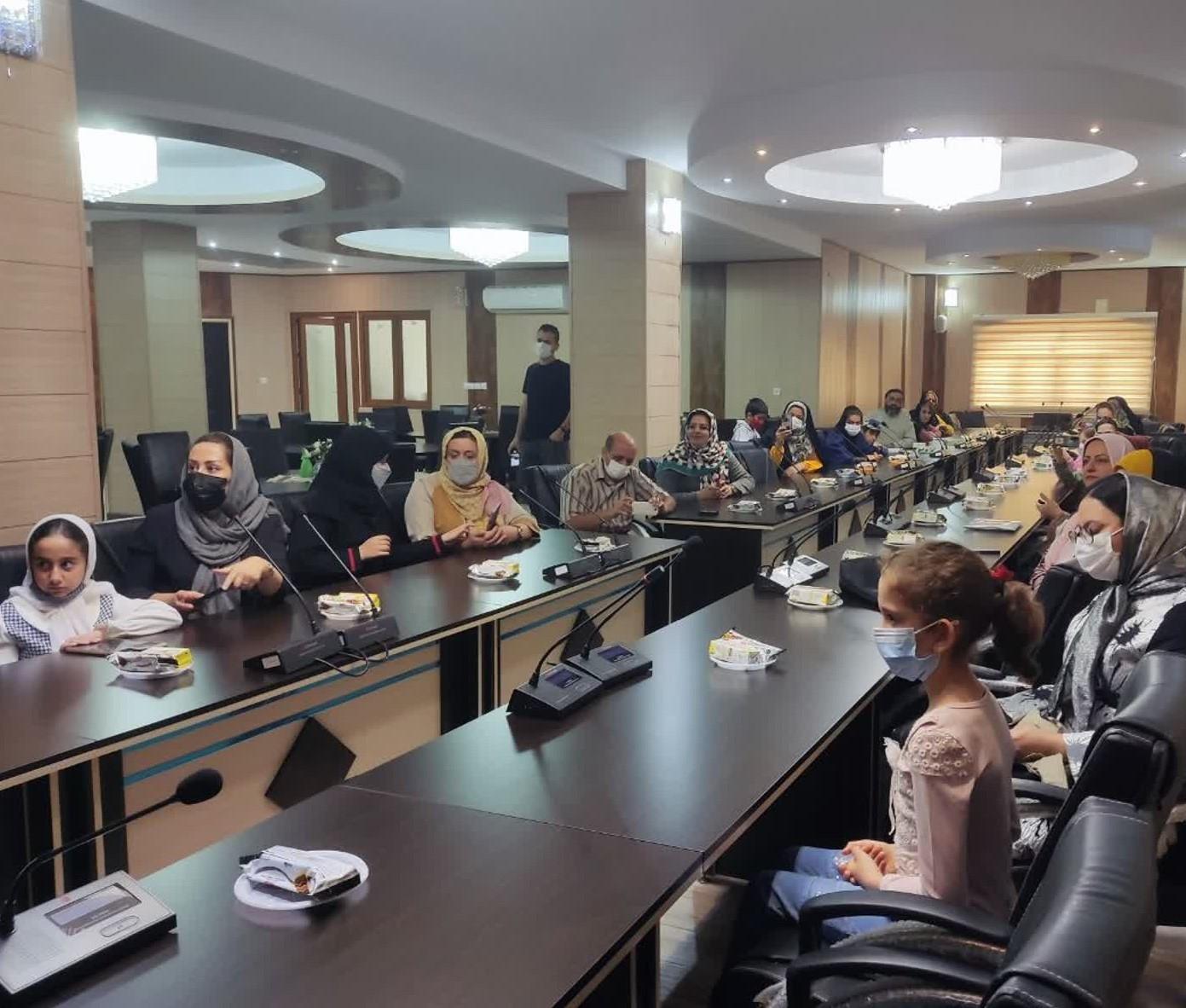 سلسله نشسته های شعر دانش آموزی در ایستگاه آخر