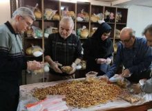 کمک‌ نیکوکار کرجی تحویل کودکان بی سرپرست اردبیل شد