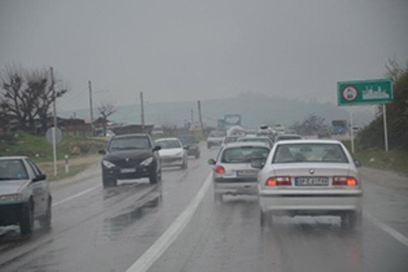 بارش باران و ترافیک سنگین در راه های البرز