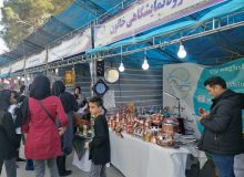 استقبال گردشگران از جشنواره نوروزگاه کاخ مروارید کرج